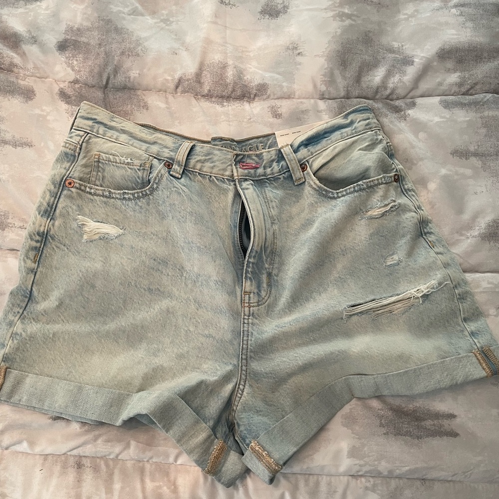 American Eagle mom shorts